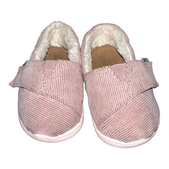Girls Toms corduroy fleece lined slip on shoes. Size 4. - Picture 1 of 5